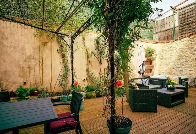 בית מלון כפרי Le Patio Valros