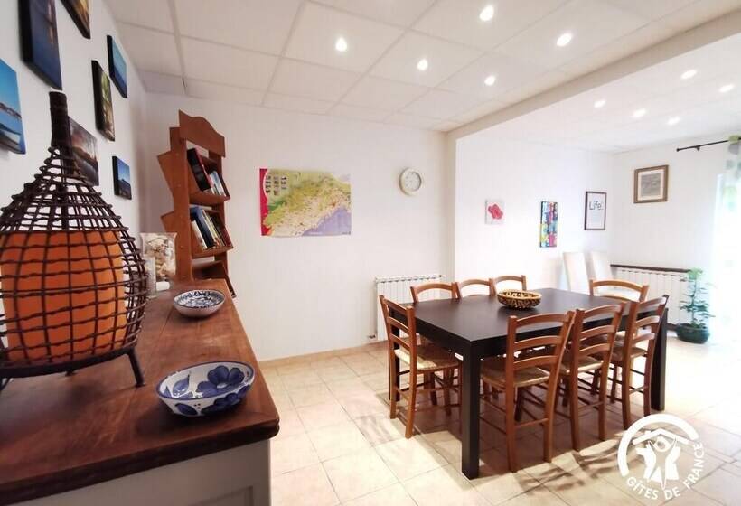 בית מלון כפרי Le Patio Valros