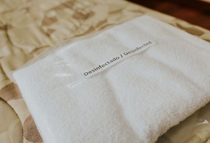 ホテル Manhattan Inn Airport