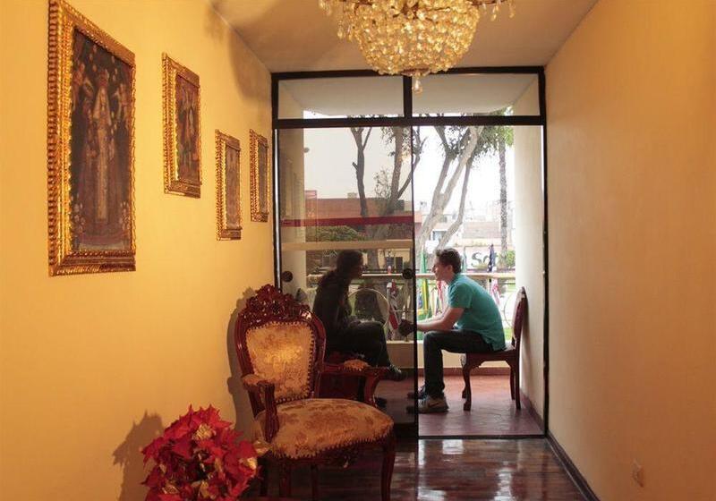 ホテル Manhattan Inn Airport