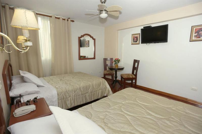 ホテル Manhattan Inn Airport