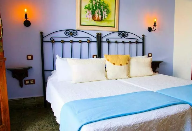 هتل روستایی Casa Rural Villa Lola Y Juan