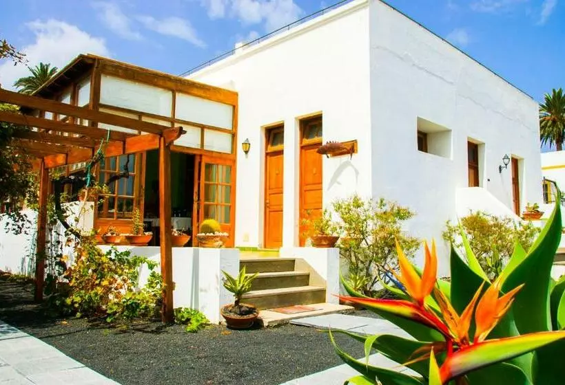 هتل روستایی Casa Rural Villa Lola Y Juan