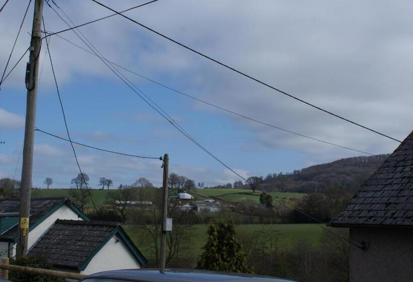 ホテル The Old Black Lion