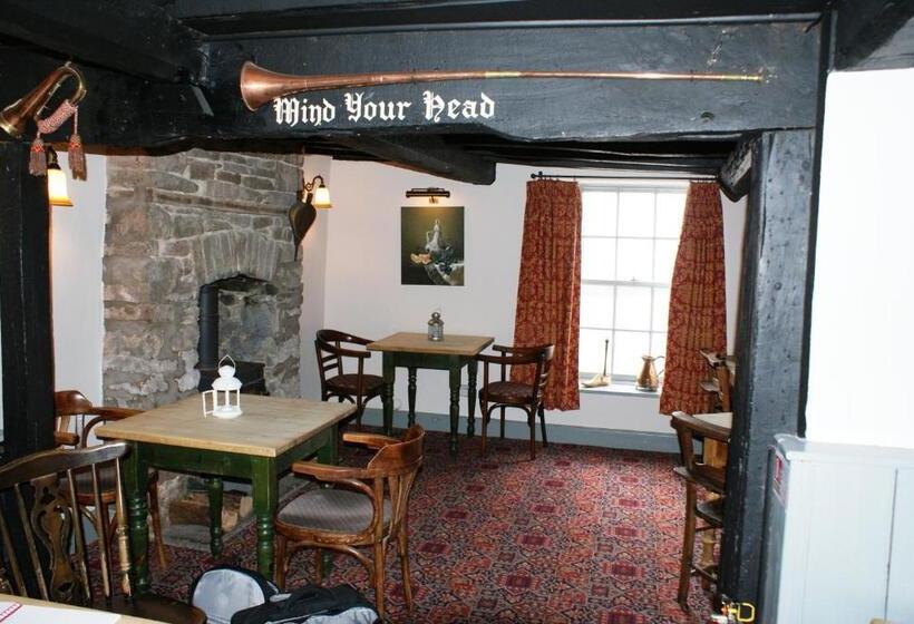 ホテル The Old Black Lion