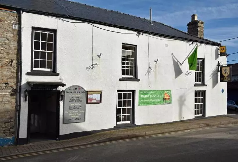 Отель The Old Black Lion