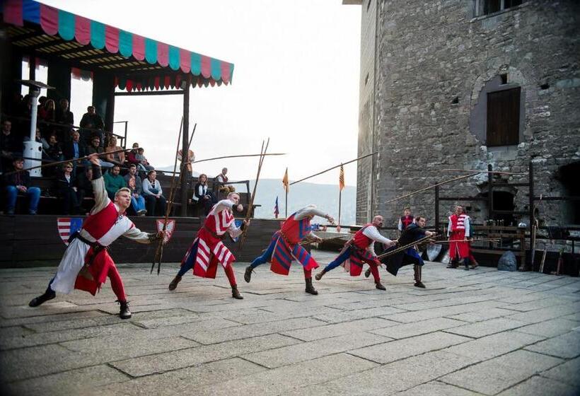 Отель Visegrád