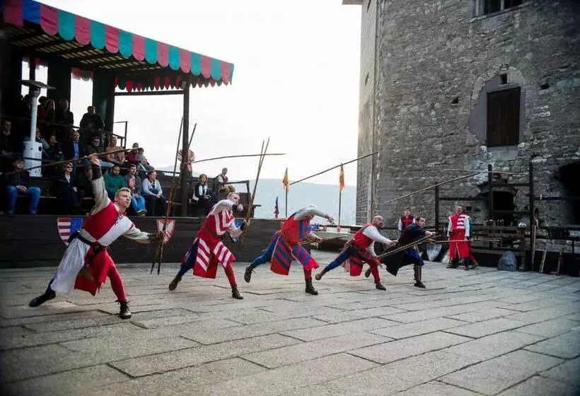 Отель Visegrád