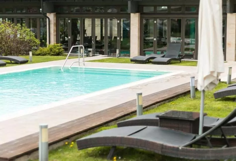 Отель Visegrád