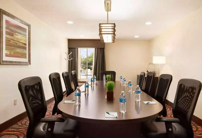 호텔 Wingate By Wyndham San Marcos