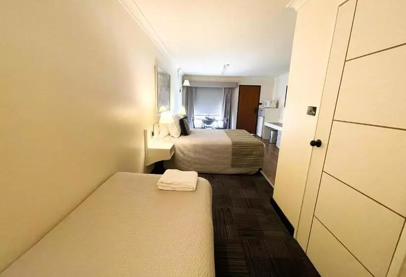 モーテル The Palms Dubbo