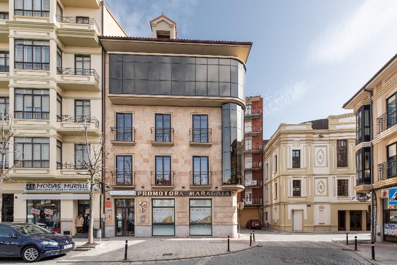 Hotelli Apartamentos Suite The Way