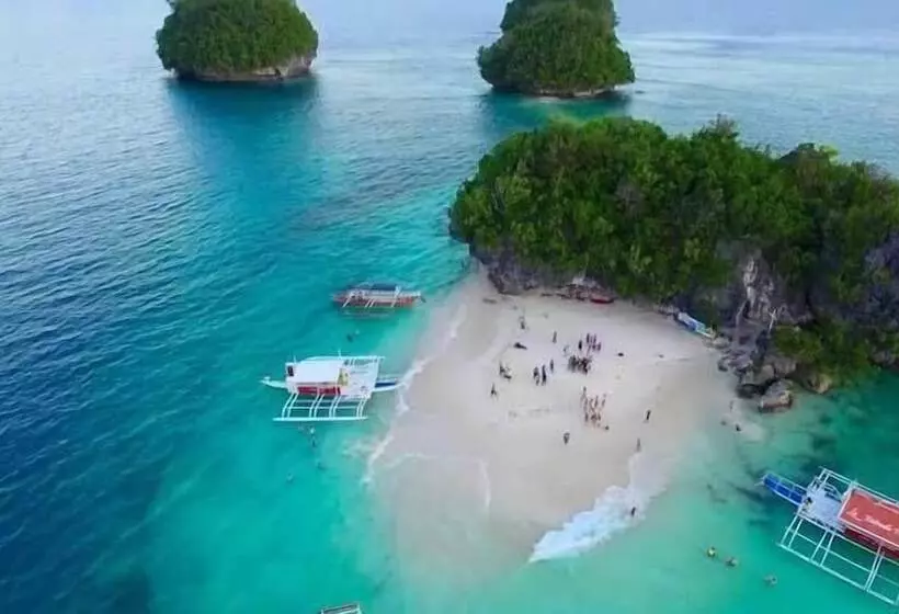 Hotelli Avisha Suites