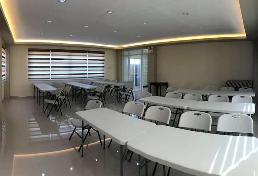 酒店 Avisha Suites