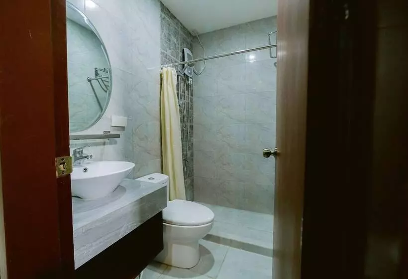 Hotelli Avisha Suites