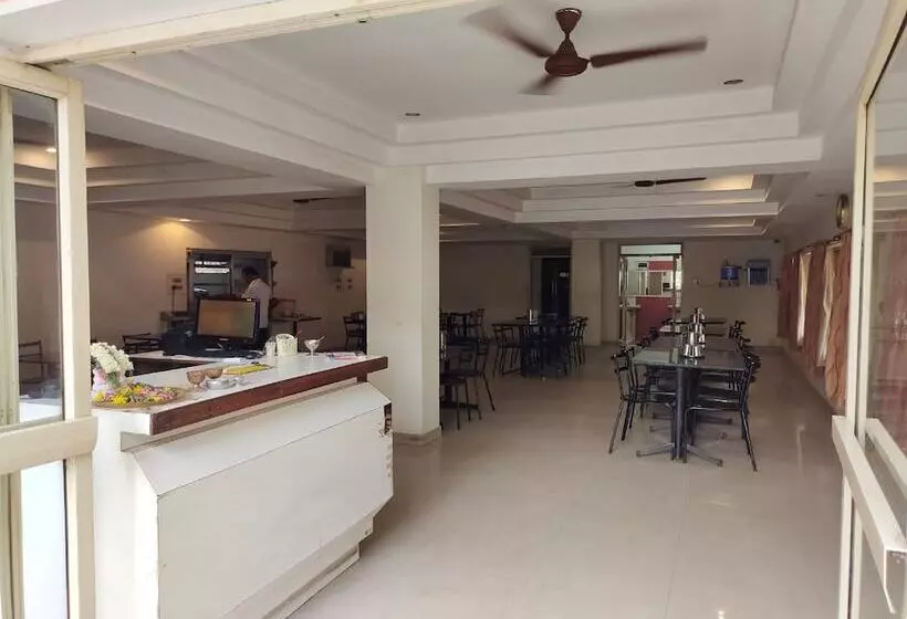 Hotelli Geetha International