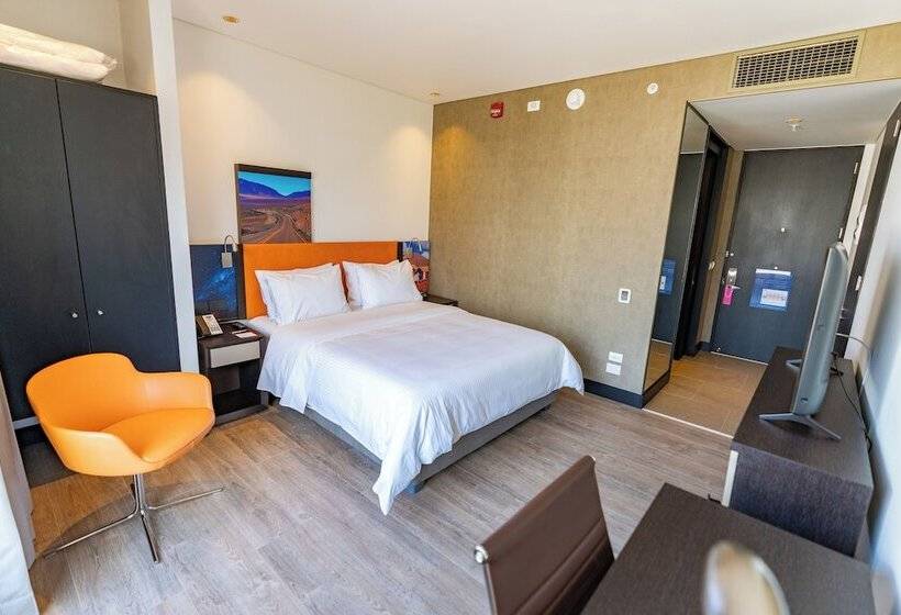 هتل Hampton By Hilton Santiago Las Condes