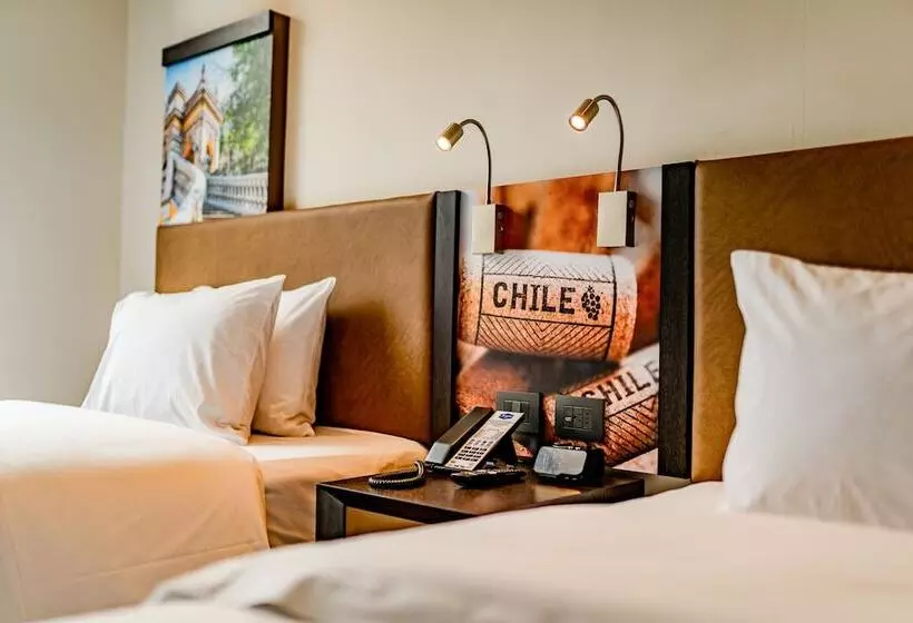 Hotelli Hampton By Hilton Santiago Las Condes
