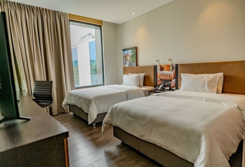هتل Hampton By Hilton Santiago Las Condes