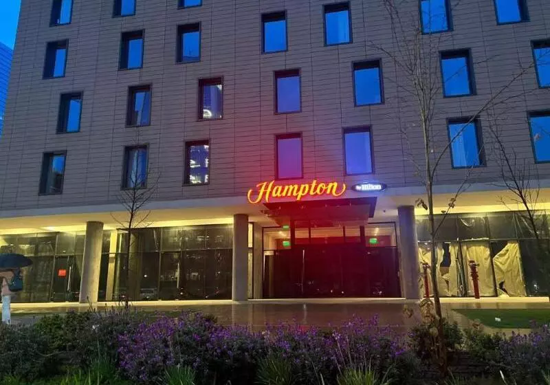 Hotelli Hampton By Hilton Santiago Las Condes