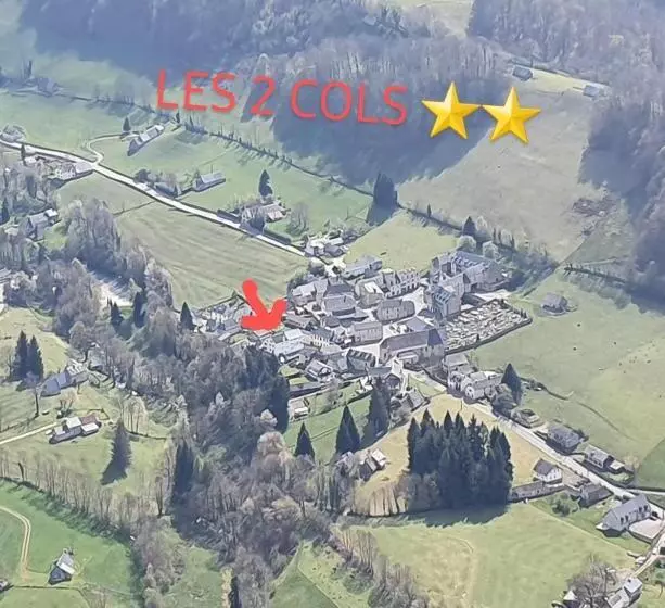 Hotelli Hôtel Les Deux Cols