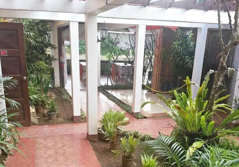 ホテル La Casa Roa Hostel