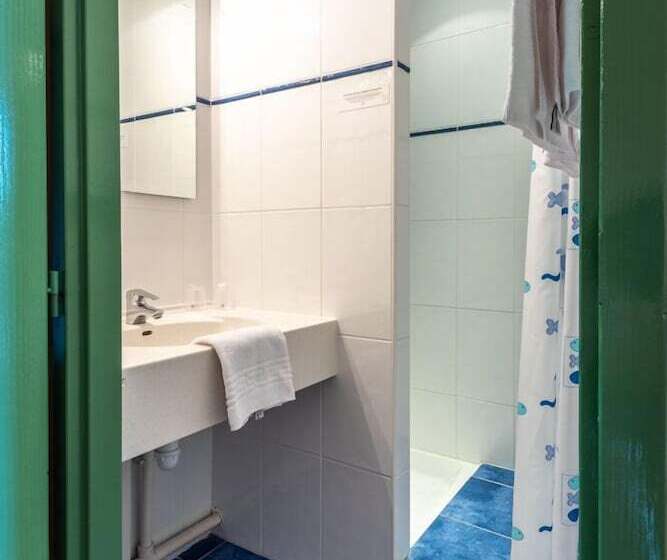 Отель Le Relais De Vacherauville