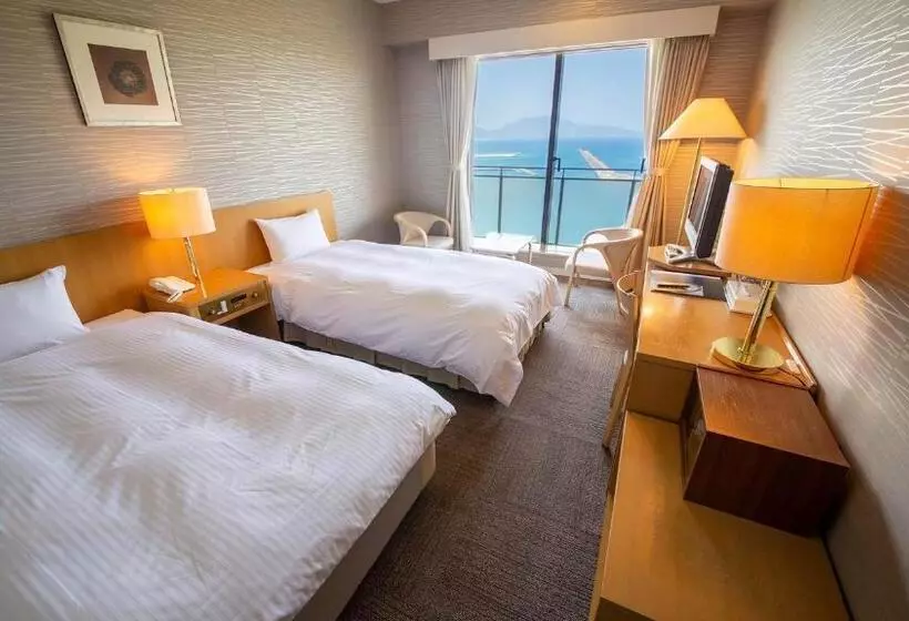 Hotelli Kokumin Shukusha Marine Terrace Ashiya