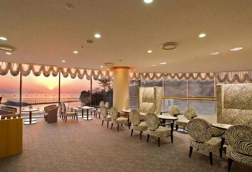 Hotelli Kokumin Shukusha Marine Terrace Ashiya