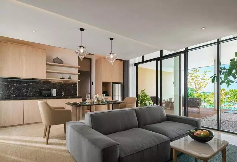 Parkroyal Langkawi Resort