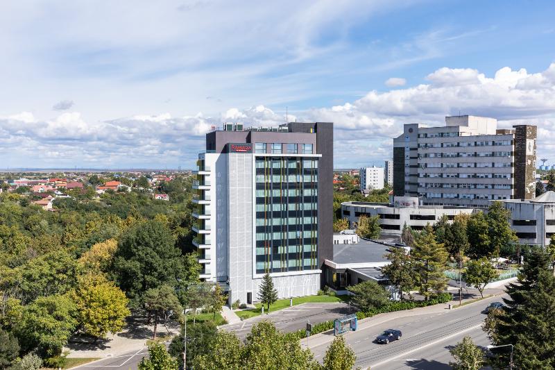 فندق Ramada By Wyndham Slatina Parc