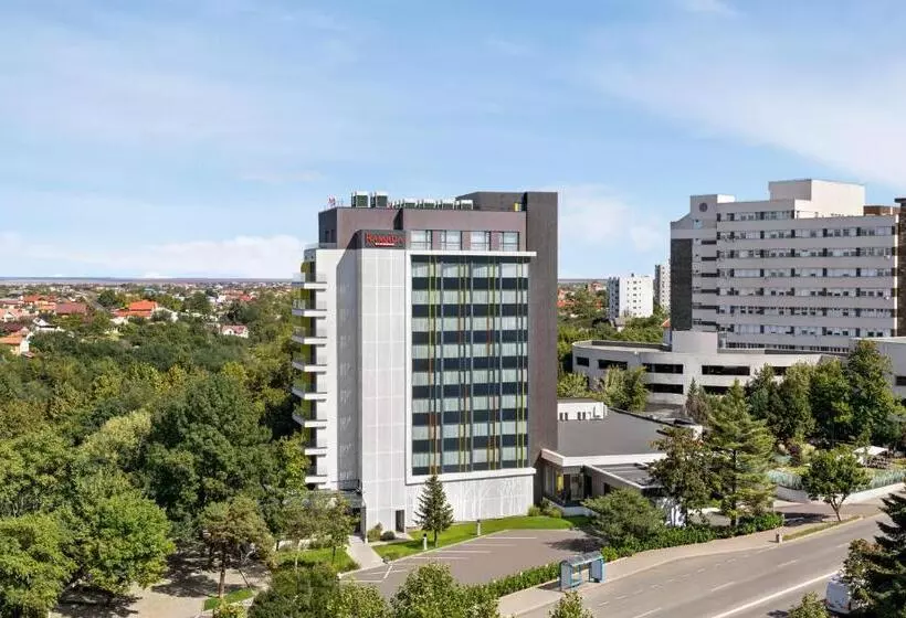 Hotelli Ramada By Wyndham Slatina Parc