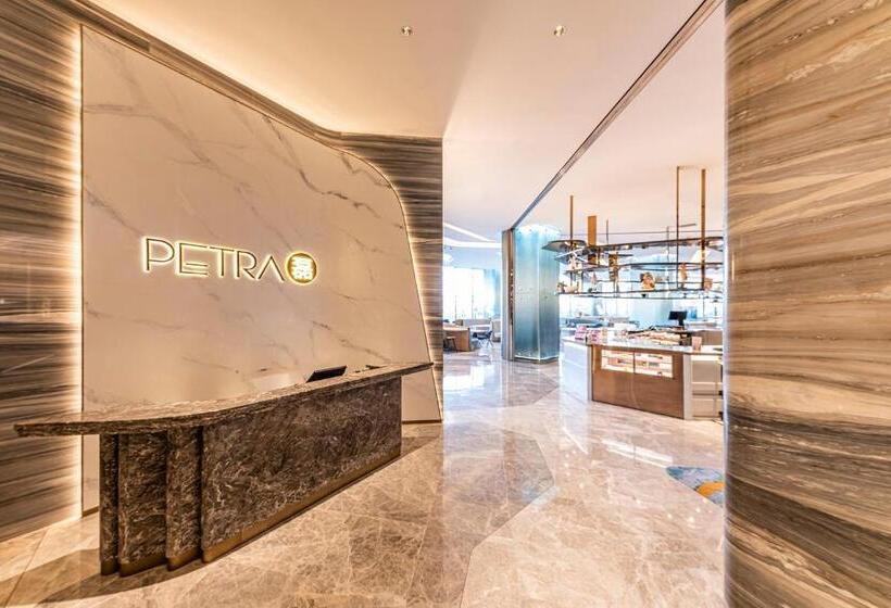 Hotell Regala Skycity