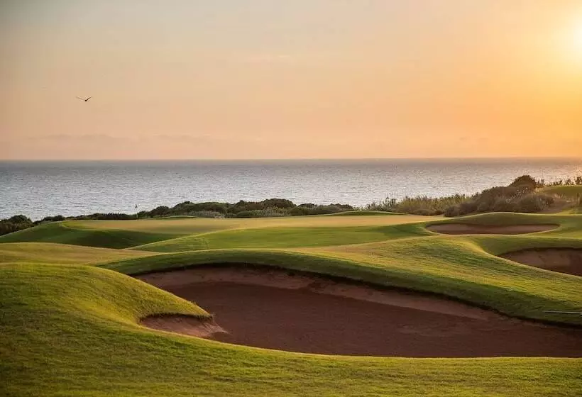 ホテル W Costa Navarino