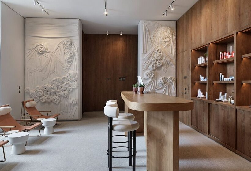 בית מלון כפרי W Costa Navarino