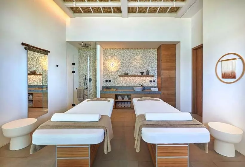 ホテル W Costa Navarino