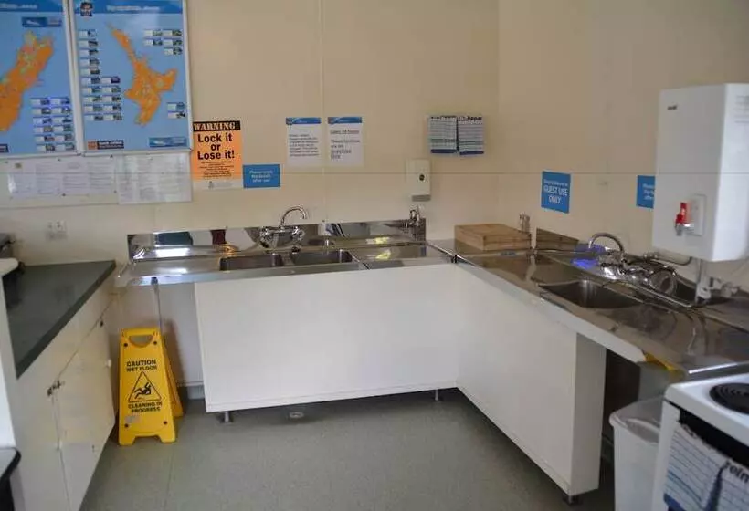 Hotelli Waitomo Top 10 Holiday Park