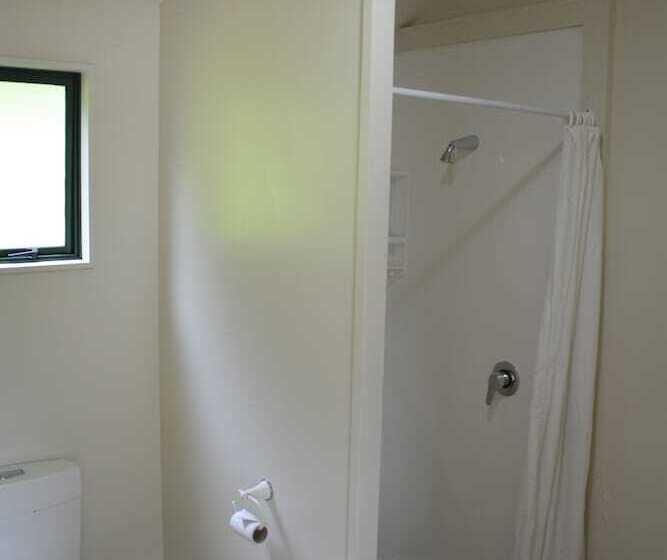 호텔 Waitomo Top 10 Holiday Park