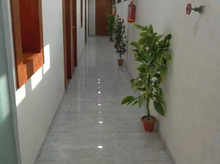 ペンション Green Park Vadodara