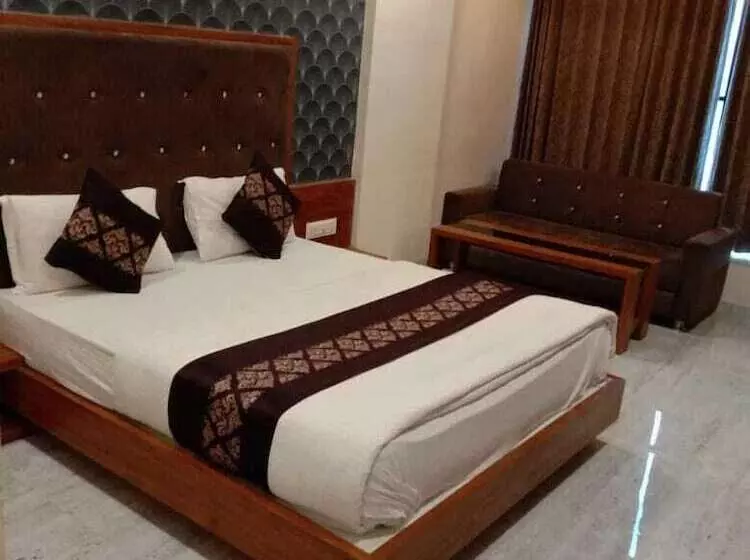 ペンション Green Park Vadodara