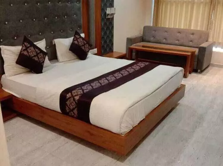ペンション Green Park Vadodara