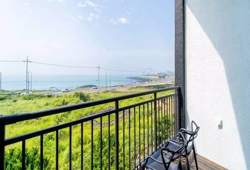 Majatalo Jeju Jeobadae Nuwo
