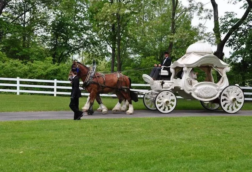 Hotelli Allegan Country Inn