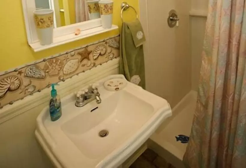 Hotelli Allegan Country Inn