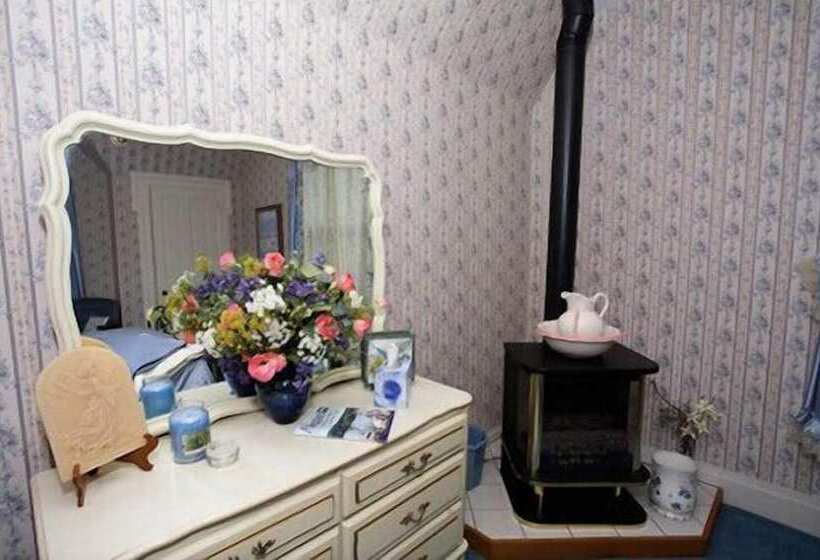 호텔 Allegan Country Inn