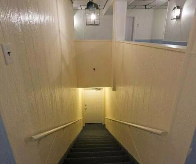 Hotelli Cold Creek Inn