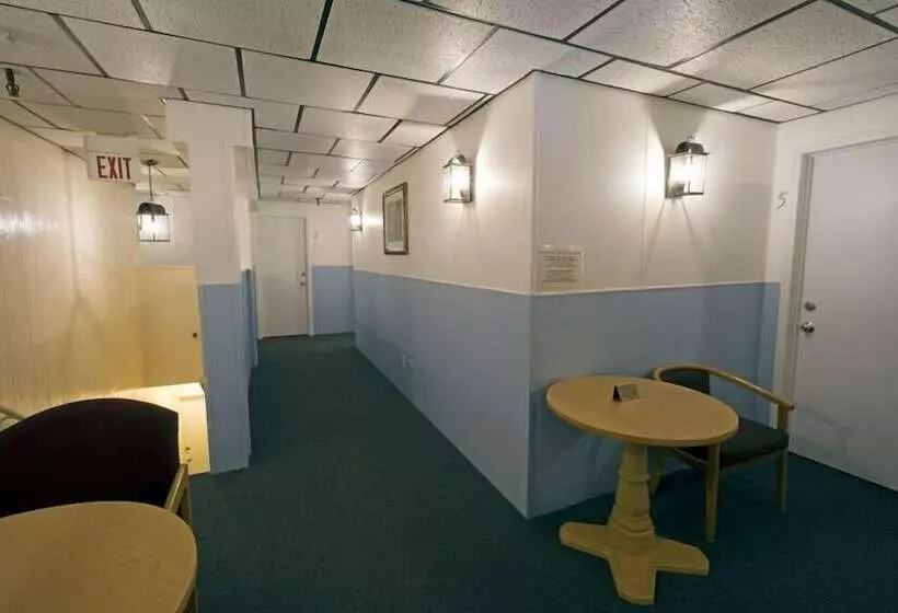 Hotelli Cold Creek Inn