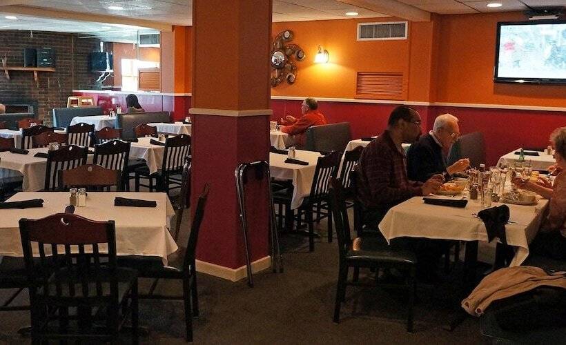 בית מלון כפרי Cold Creek Inn