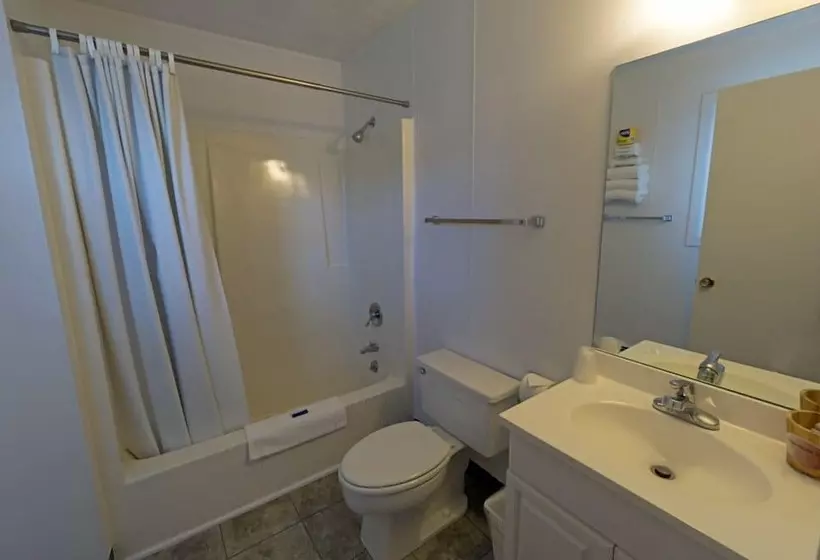 Hotelli Cold Creek Inn