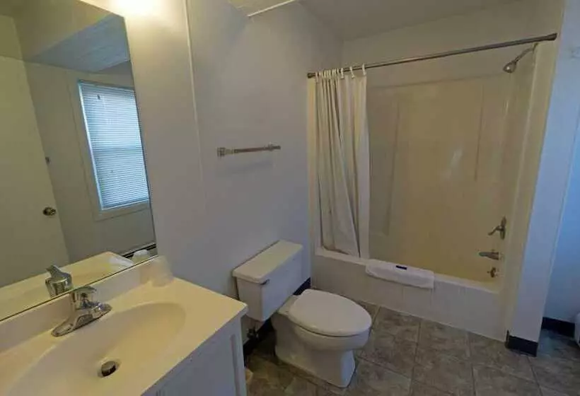 Hotelli Cold Creek Inn